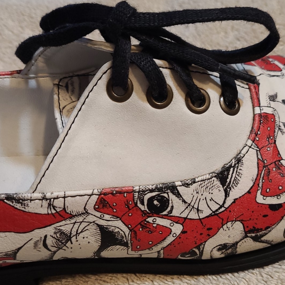 Shoes - Picture 6 of 8